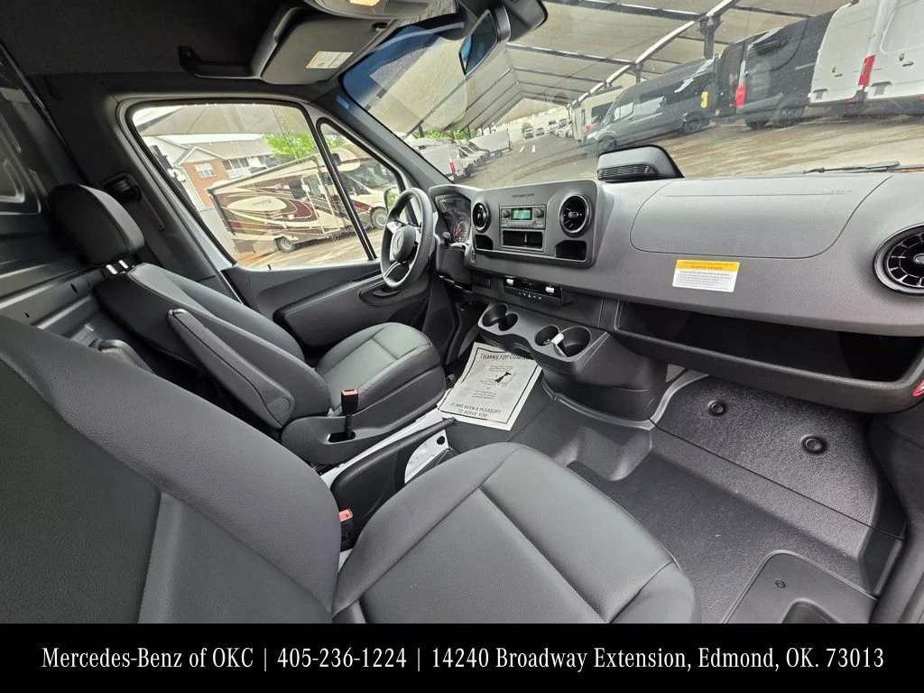 New 2026 Arctic White Mercedes-Benz Cargo 144 WB image 14