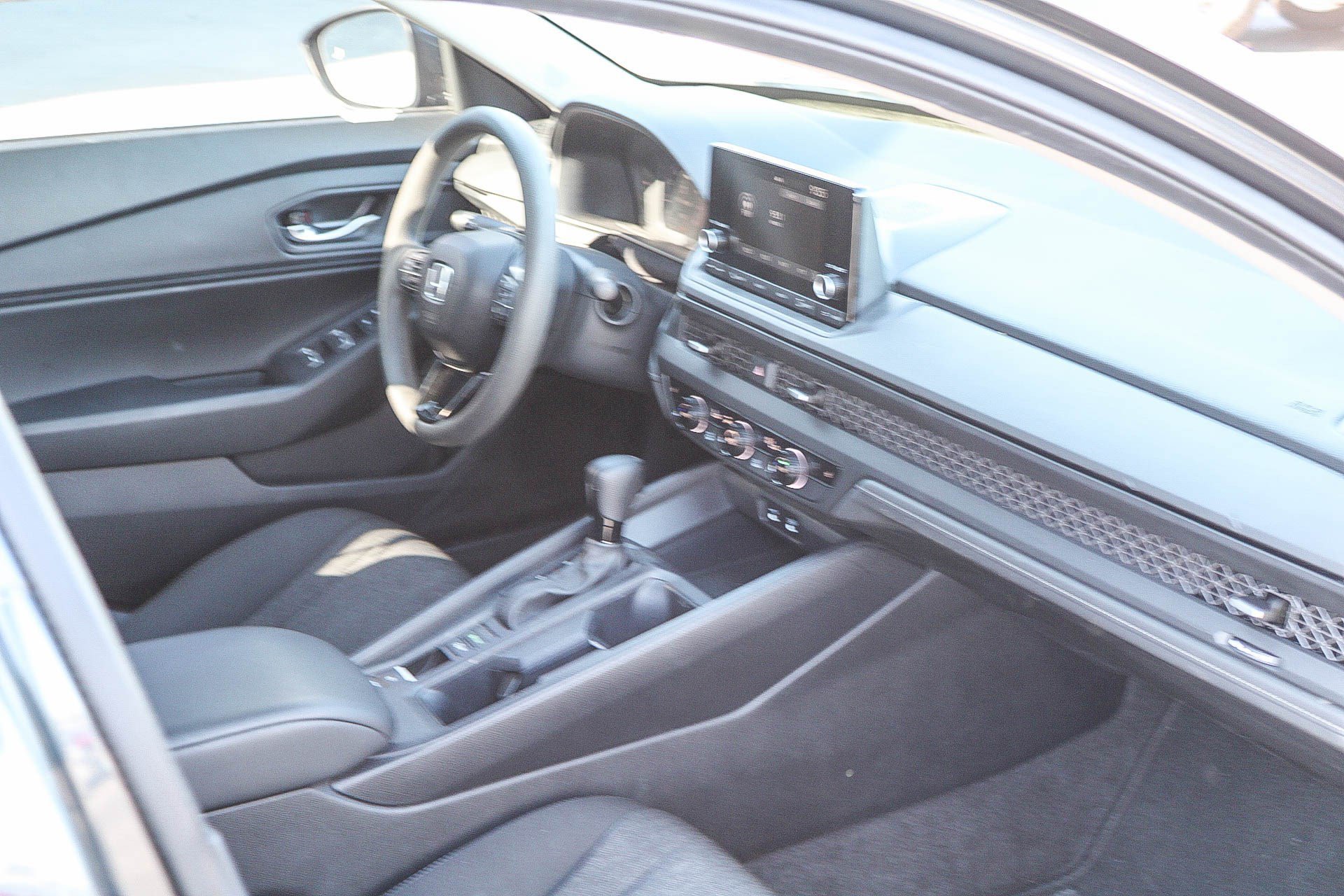 2024 Honda Accord EX - Photo 17