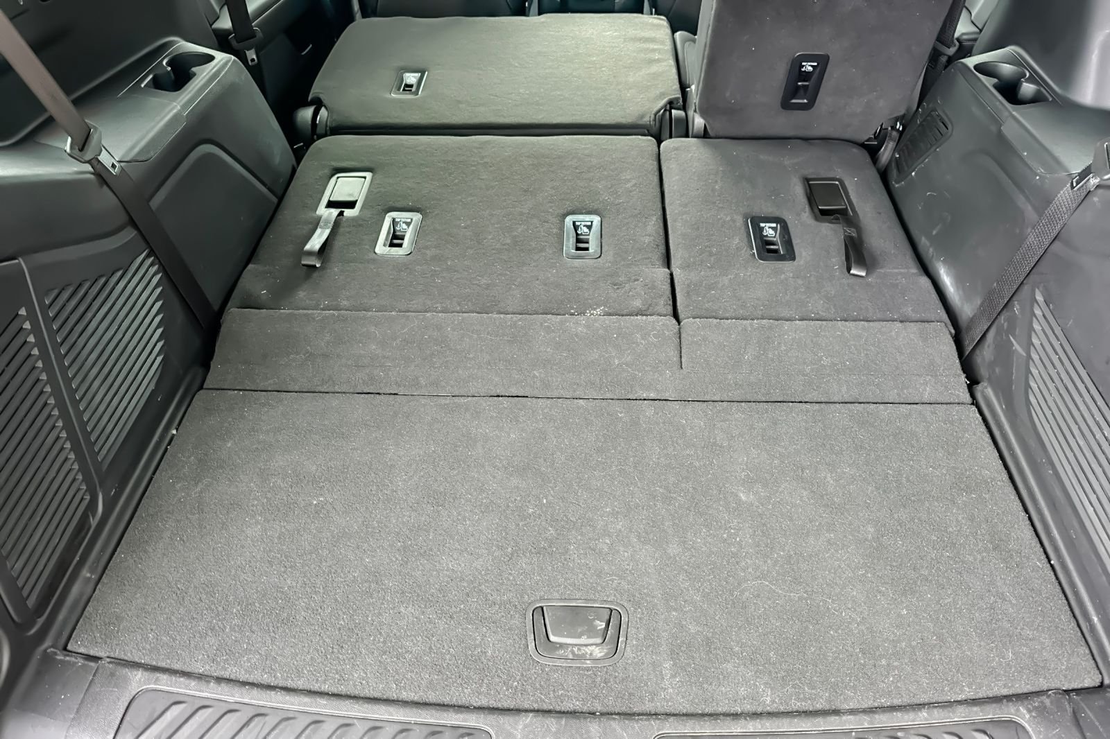 Used 2025 Gray Chevrolet LS image 17
