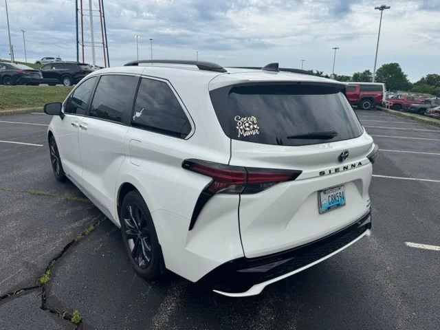 Used 2022 White Toyota XSE image 5