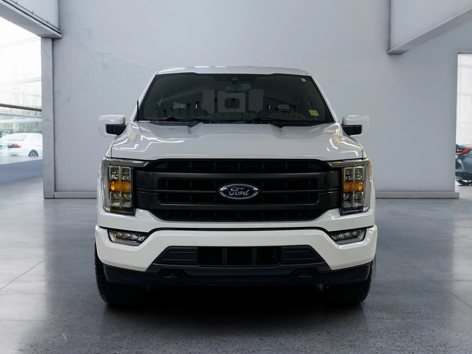 Used 2022 White Ford Lariat SuperCrew image 8