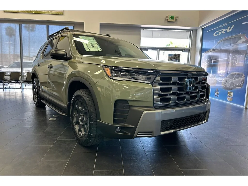 New 2026 Ash Green Metallic Honda TrailSport image 2