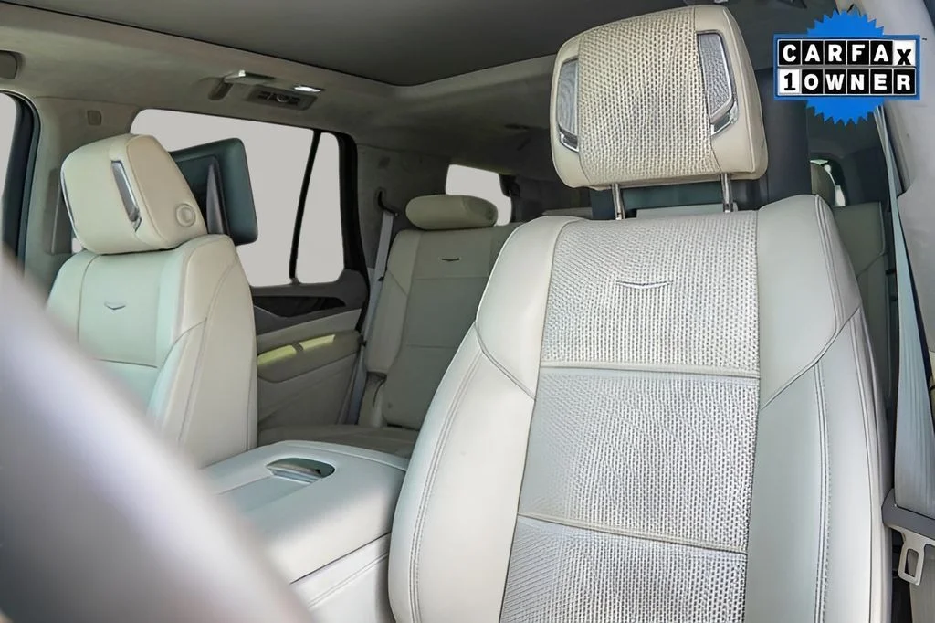 Used 2024 White Cadillac Sport Platinum image 17