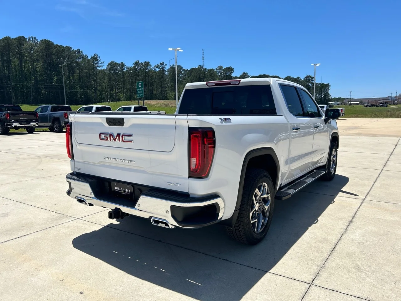 New 2026 Summit White GMC SLT image 3