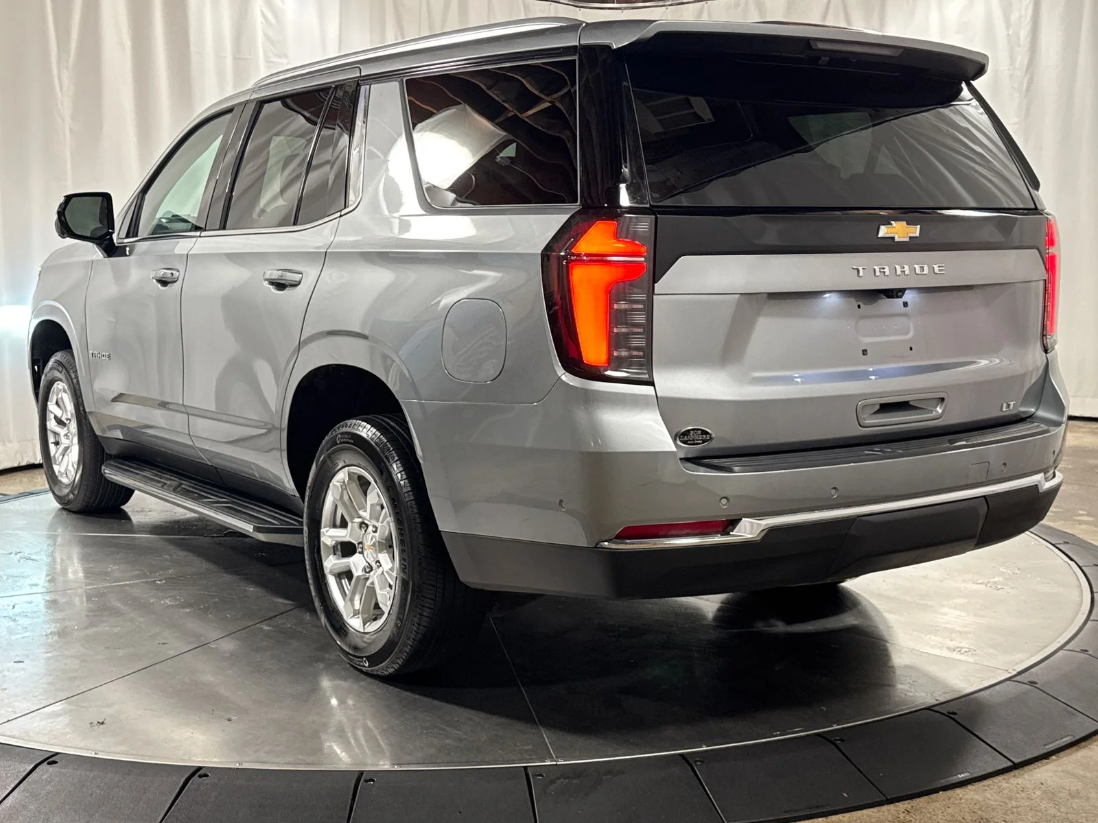 Used 2025 Gray Chevrolet LT image 9