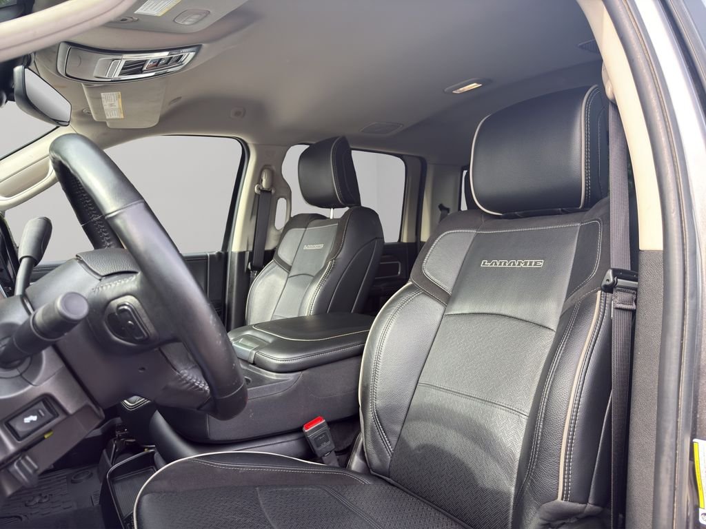 Used 2024 Granite Crystal Metallic Clearcoat Ram Laramie image 5
