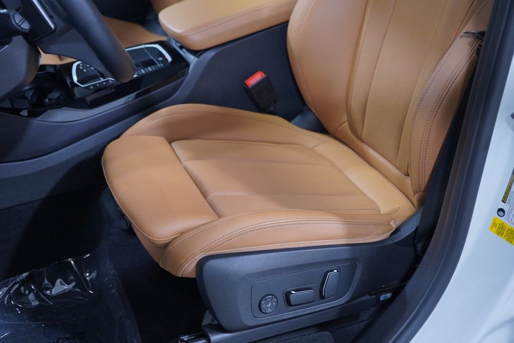 Certified Used 2024 Alpine White BMW sDrive30i image 8