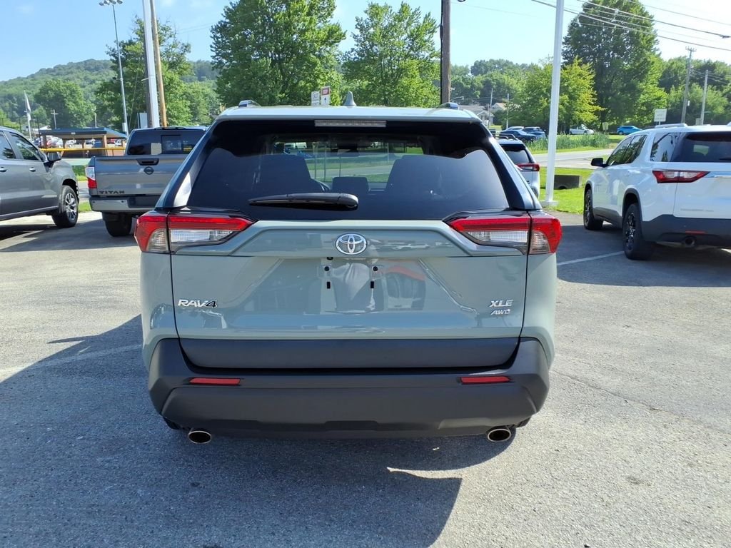 2023 Toyota RAV4 XLE - Photo 6