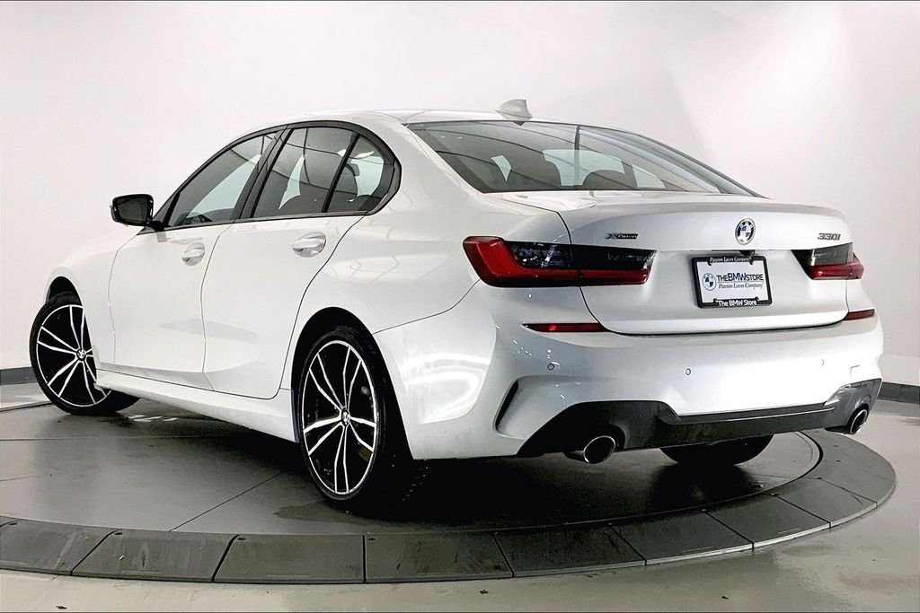 Used 2021 Mineral White Metallic BMW  image 10
