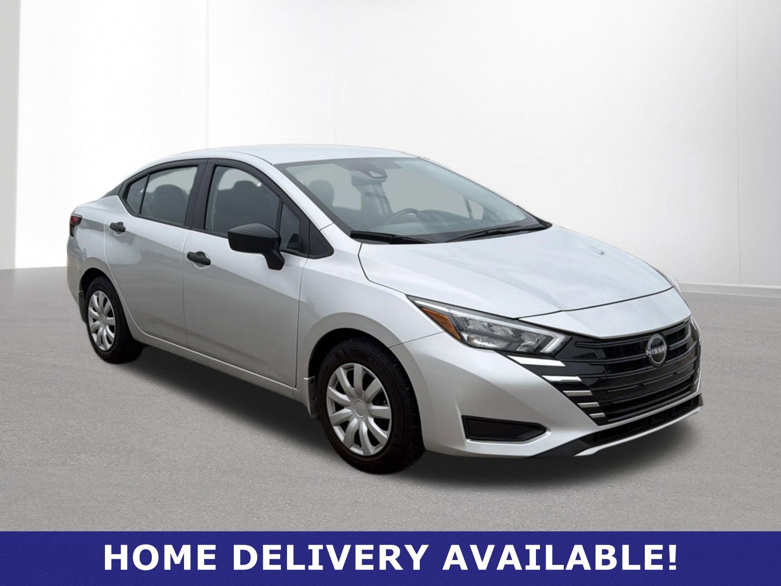 2025 Nissan Versa 1.6 S CVT's photo