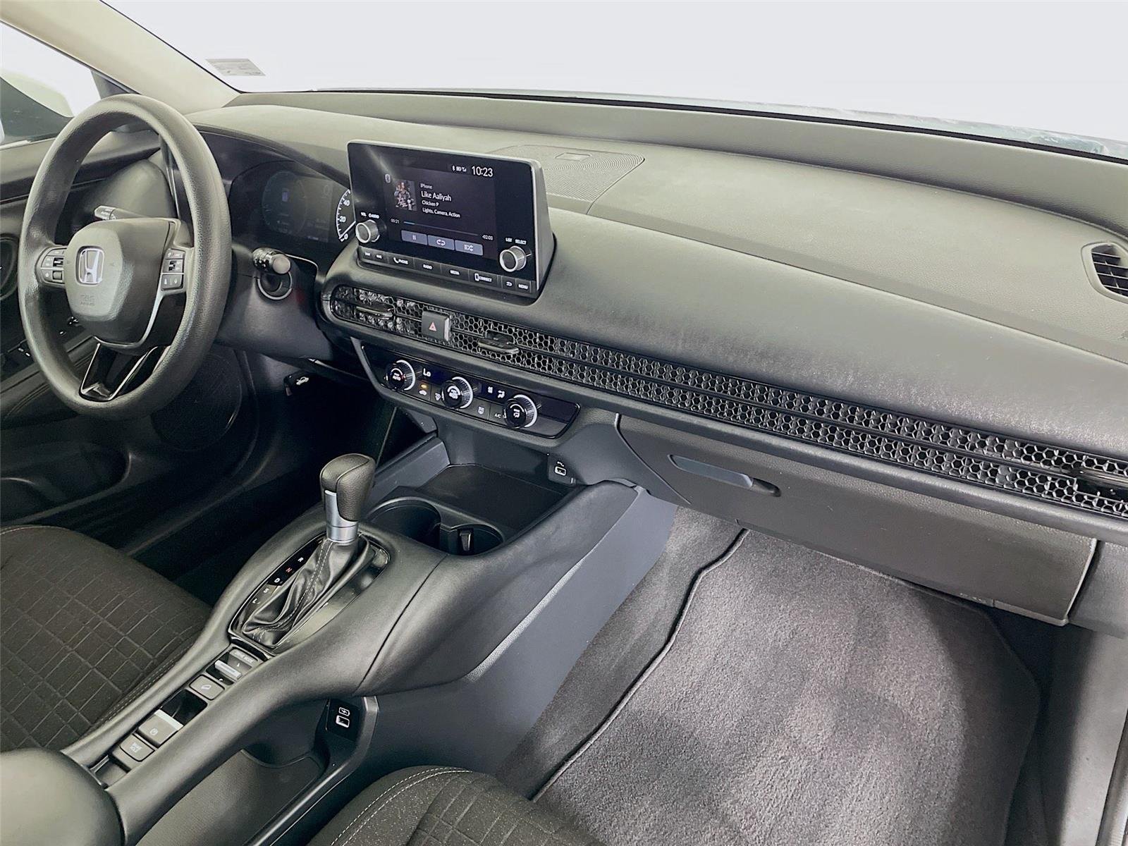 Used 2023 Platinum White Pearl Honda LX image 29