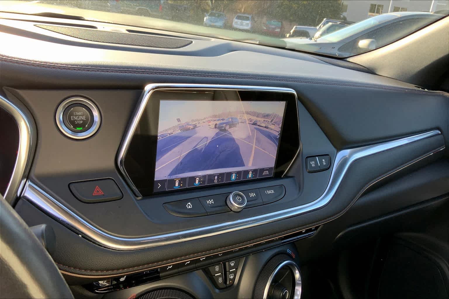 Used 2019 Silver Ice Metallic Chevrolet Premier image 28