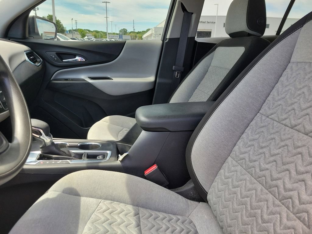 Used 2023 Summit White Chevrolet LS image 18