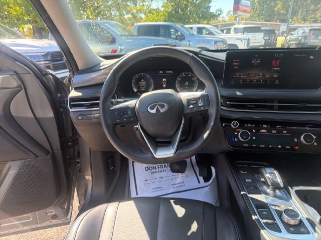 Used 2023 Gray INFINITI LUXE image 17