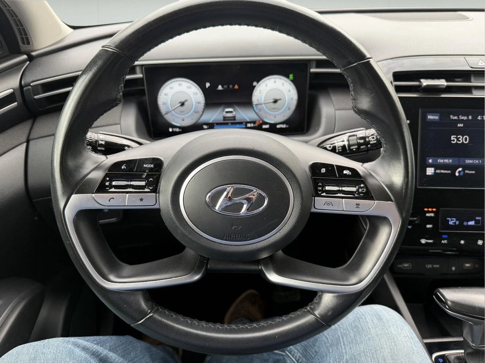 Used 2023 Shimmering Silver Hyundai SEL image 15