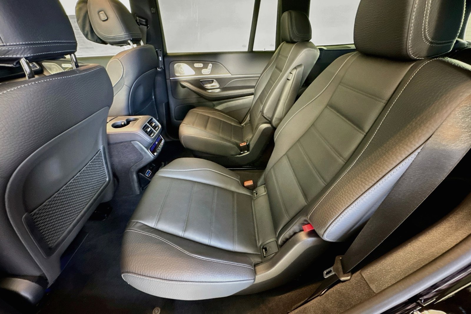 New 2026 Obsidian Black Metallic Mercedes-Benz GLS 580 image 22