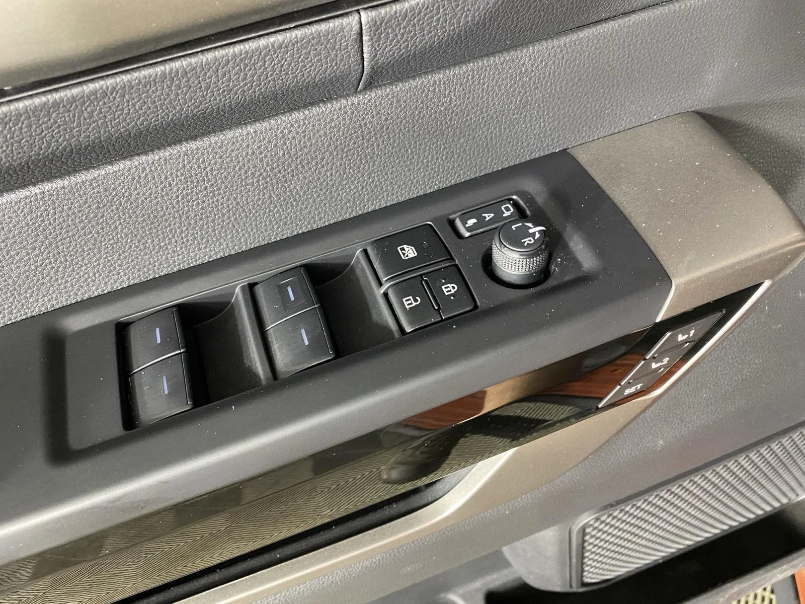 Used 2025 Terra Toyota Limited image 22