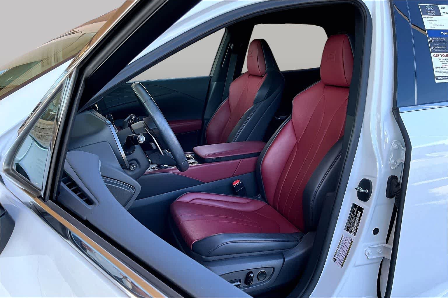 Used 2023 Ultra White Lexus F SPORT Handling image 8