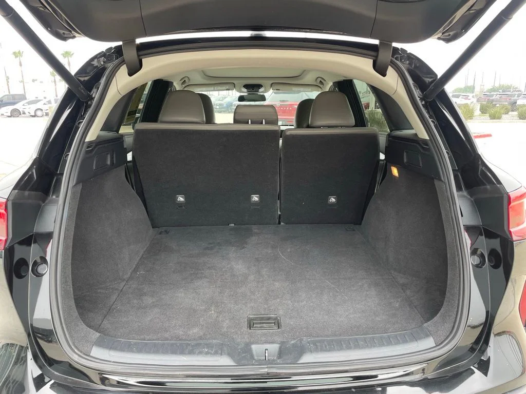 Used 2023 Black INFINITI LUXE image 5