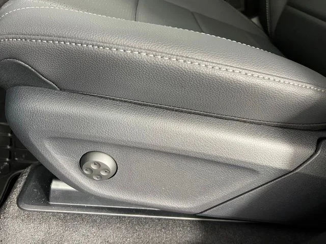 New 2026 Black Mercedes-Benz GLE 450 image 21