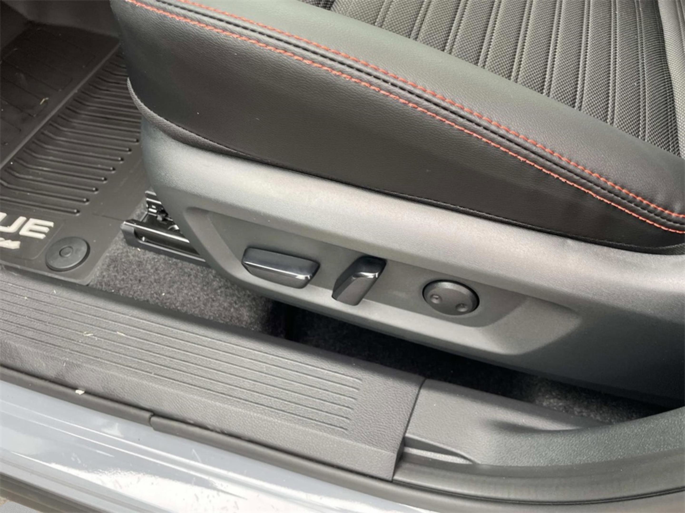 New 2026 Boulder Gray Pearl Nissan Rock Creek image 14