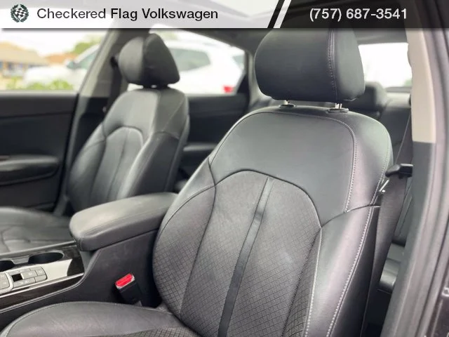 Used 2019 Platinum Graphite Kia EX Turbo image 21