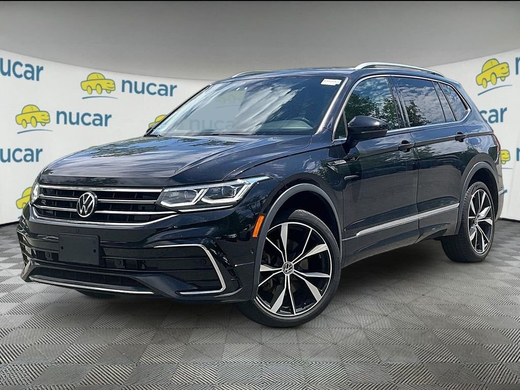 Used 2024 Black Volkswagen 2.0T SEL R-Line image 2