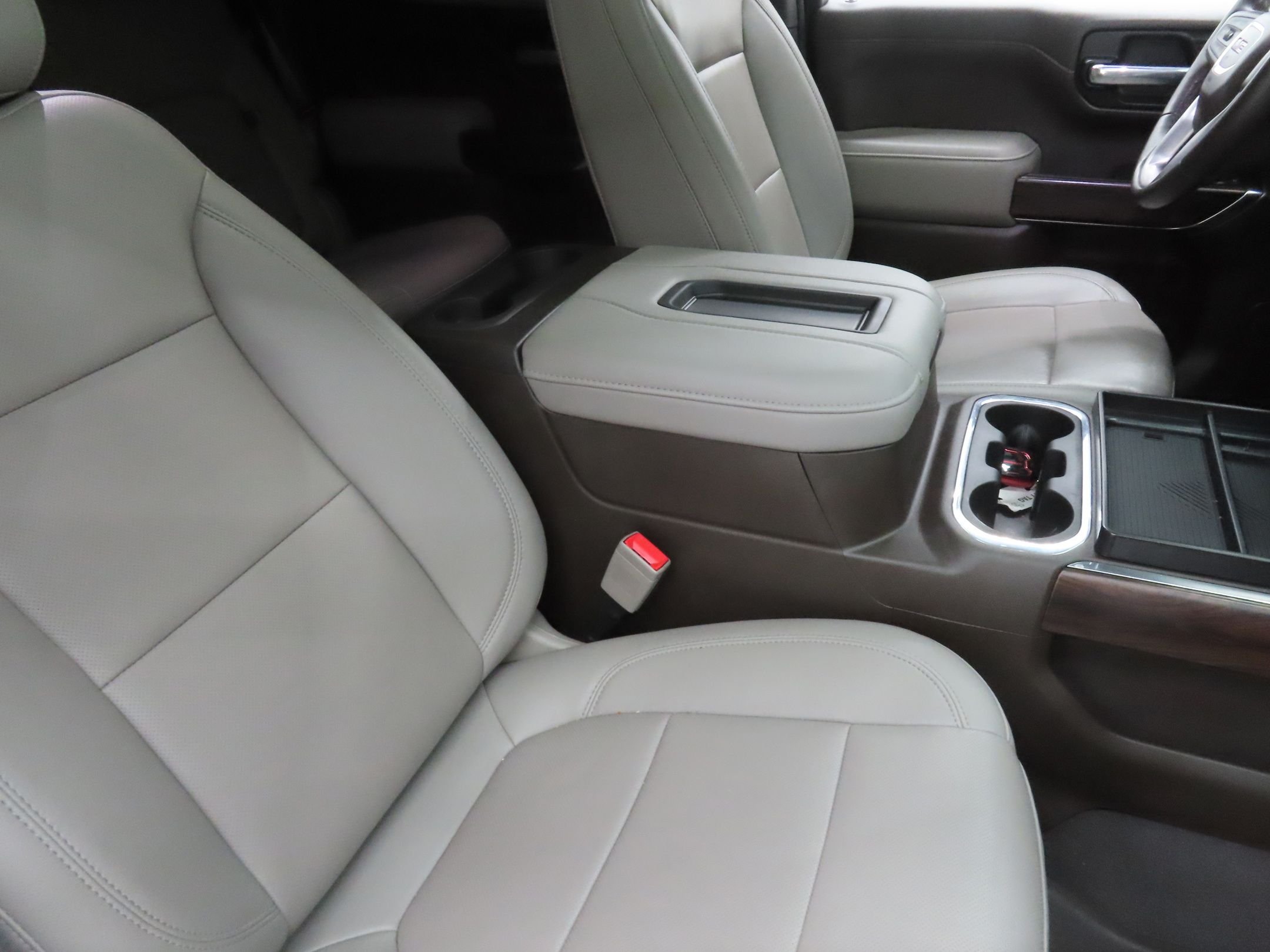 Used 2022 Blue GMC SLT image 26