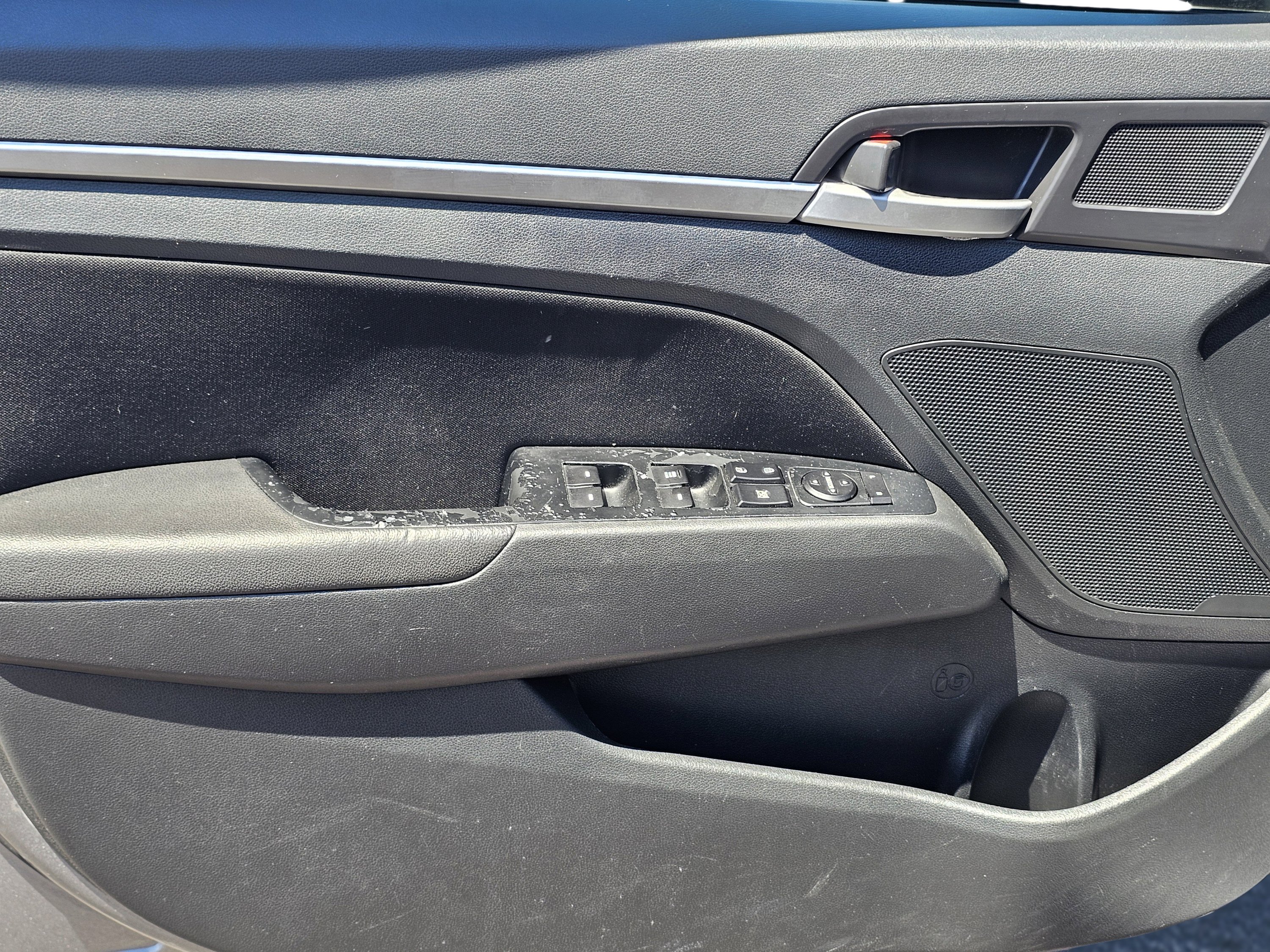 Used 2019 Machine Gray Hyundai SEL image 13