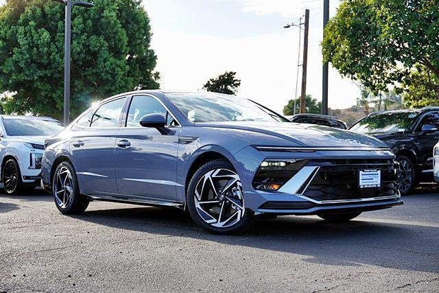 New 2026 Blue Hyundai SEL Sport image 2
