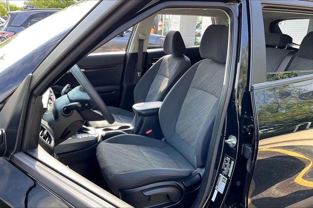 Used 2025 Black Kia LX image 28