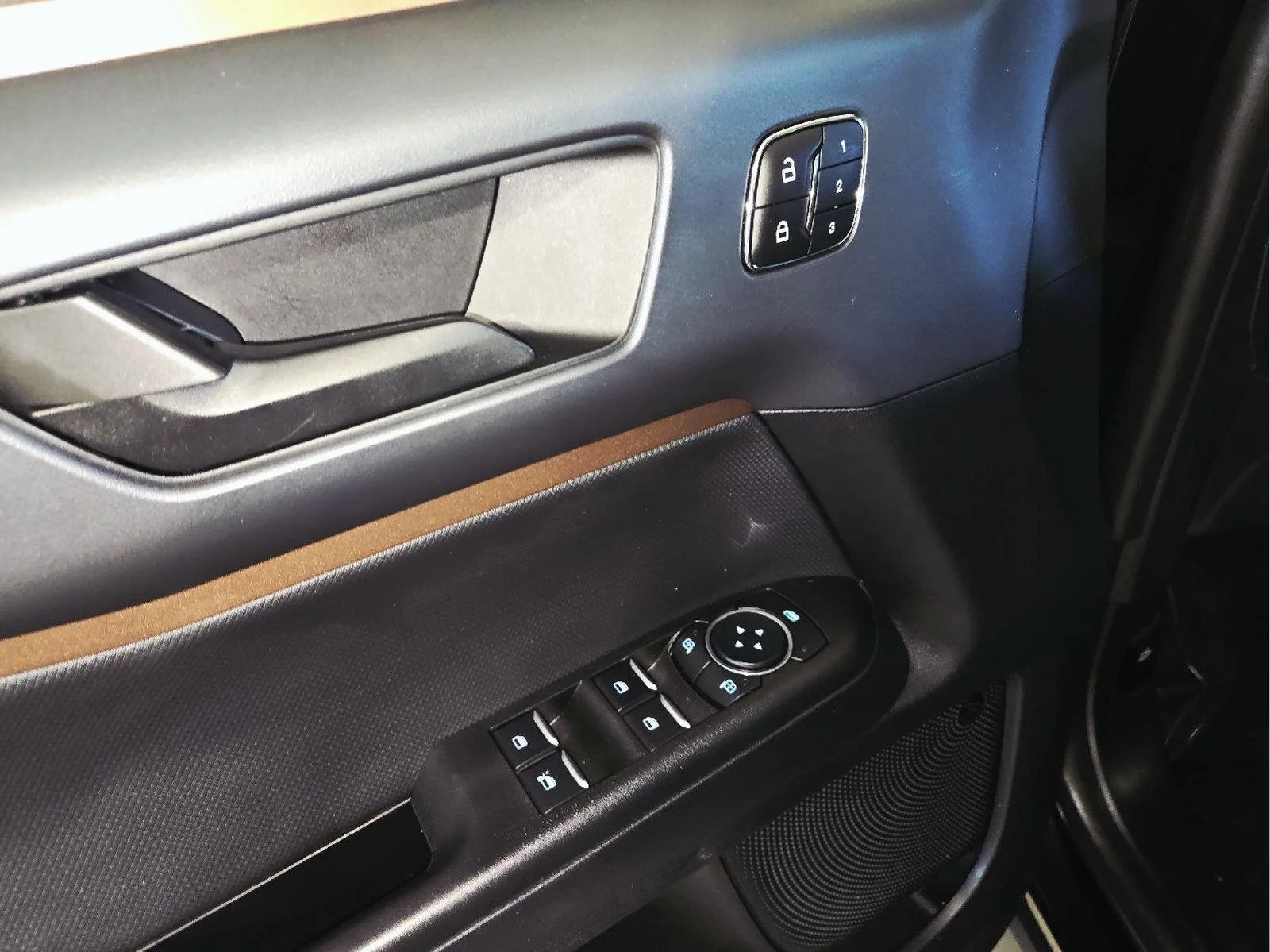 Used 2023 Shadow Black Ford Outer Banks image 8