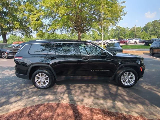 Used 2023 Black Jeep Limited image 6
