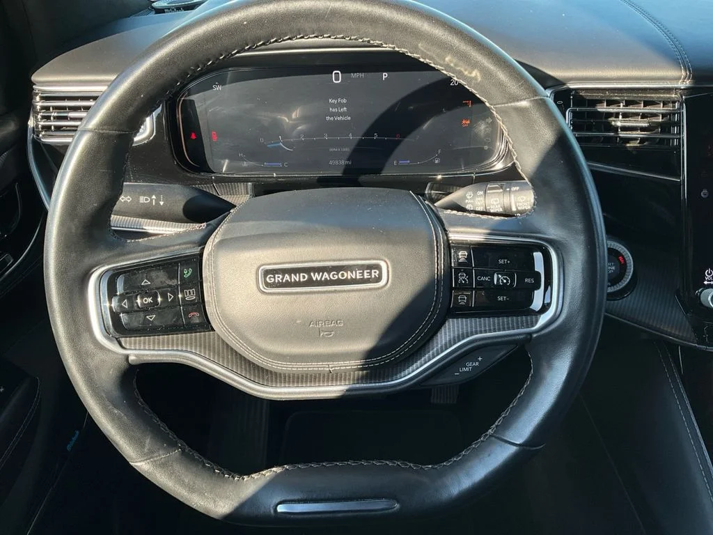 Used 2022 White Jeep Series II image 17