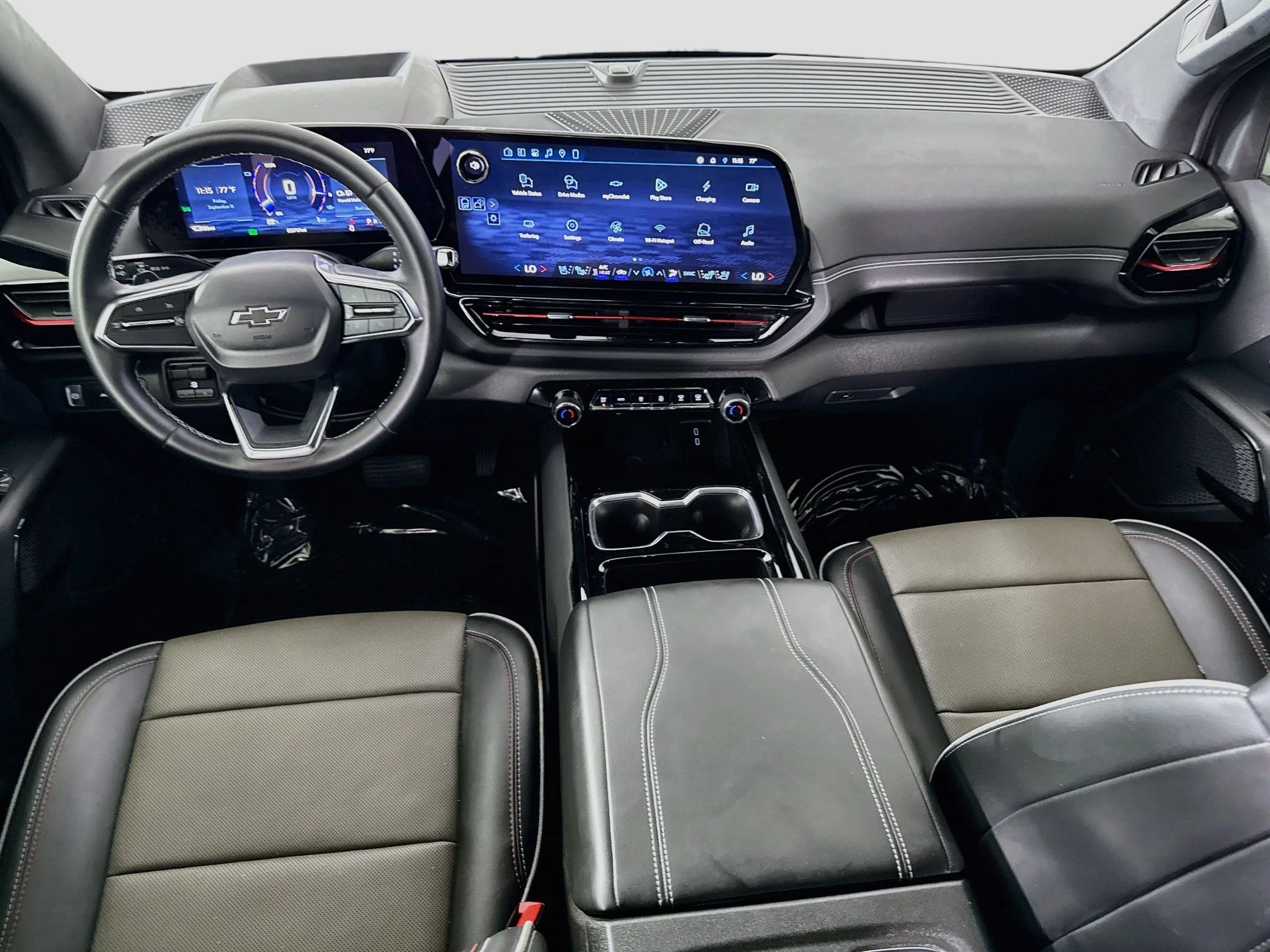 Used 2026 Black Chevrolet Trail Boss - Extended Range image 25