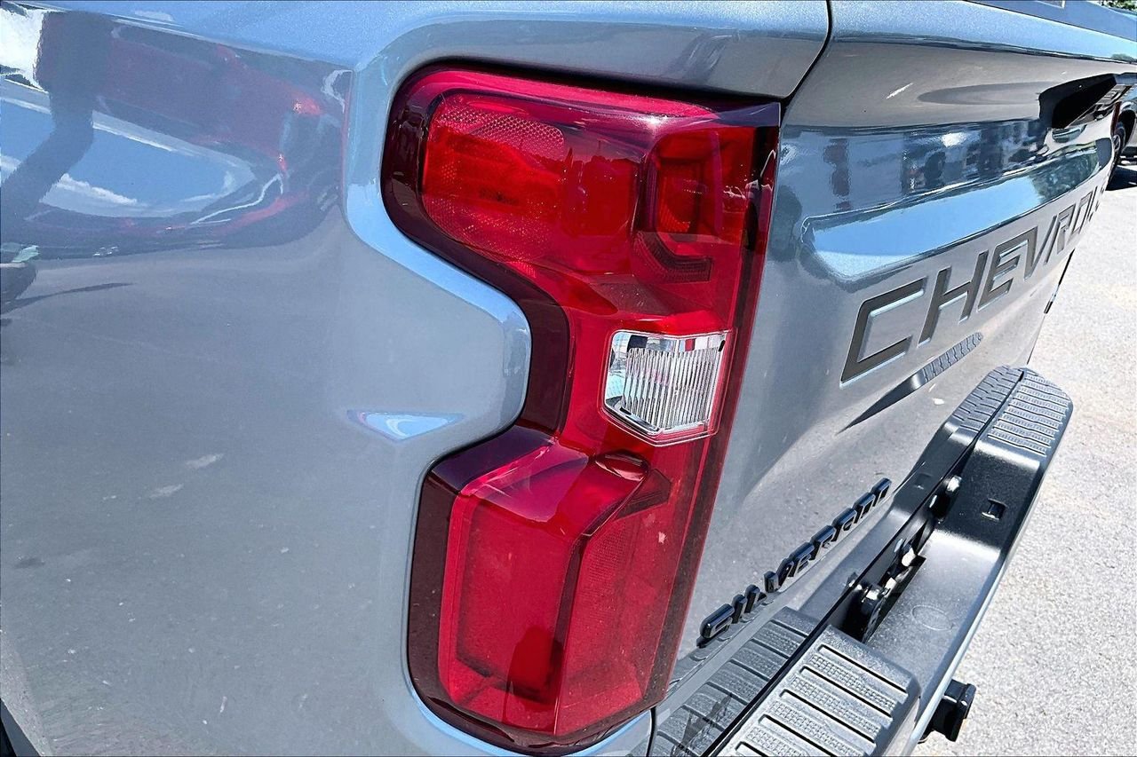 Used 2024 Sterling Gray Metallic Chevrolet 4WD Crew Cab Short Bed RST image 26