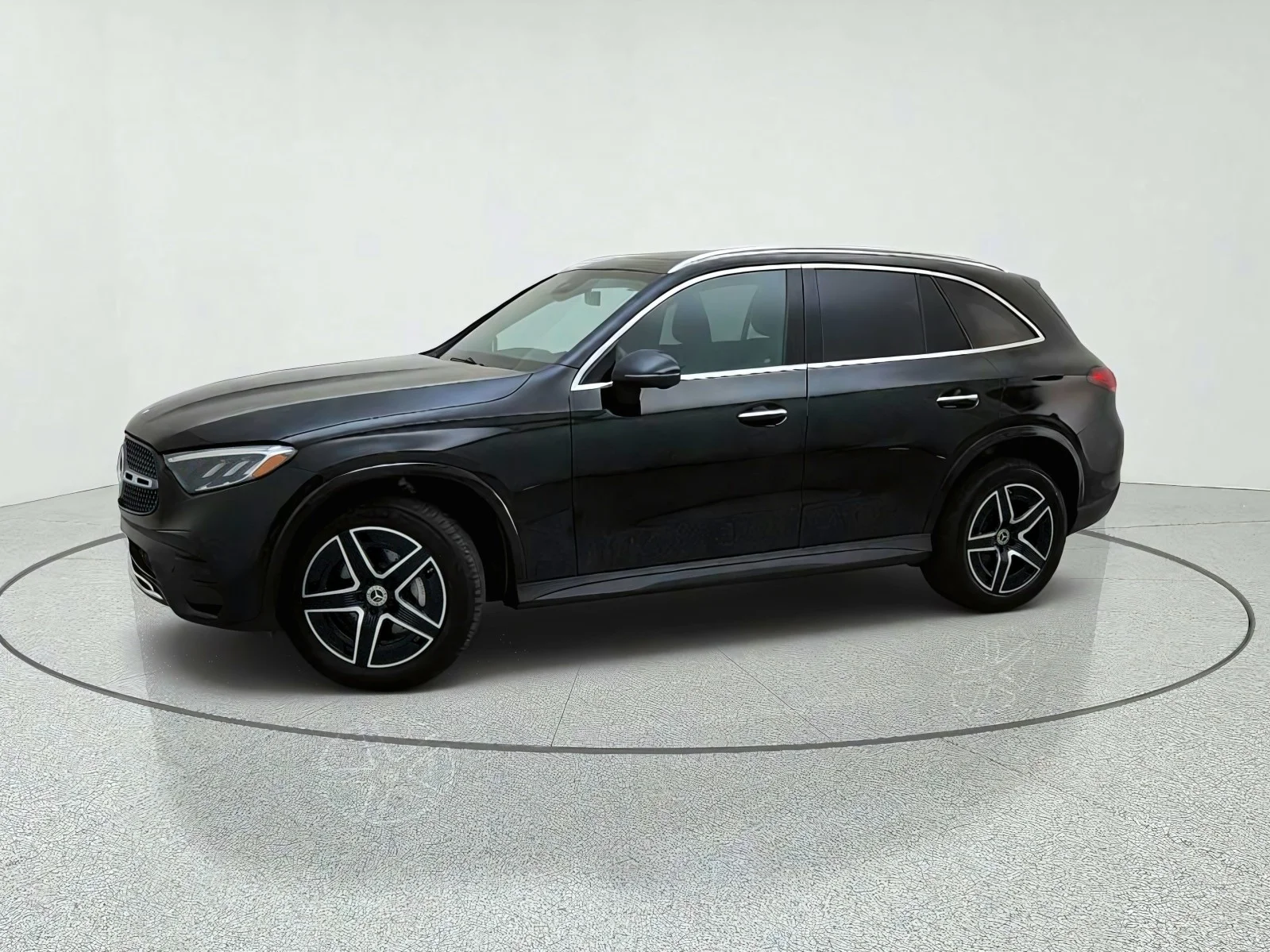 Certified Used 2026 Black Mercedes-Benz GLC 300 image 15