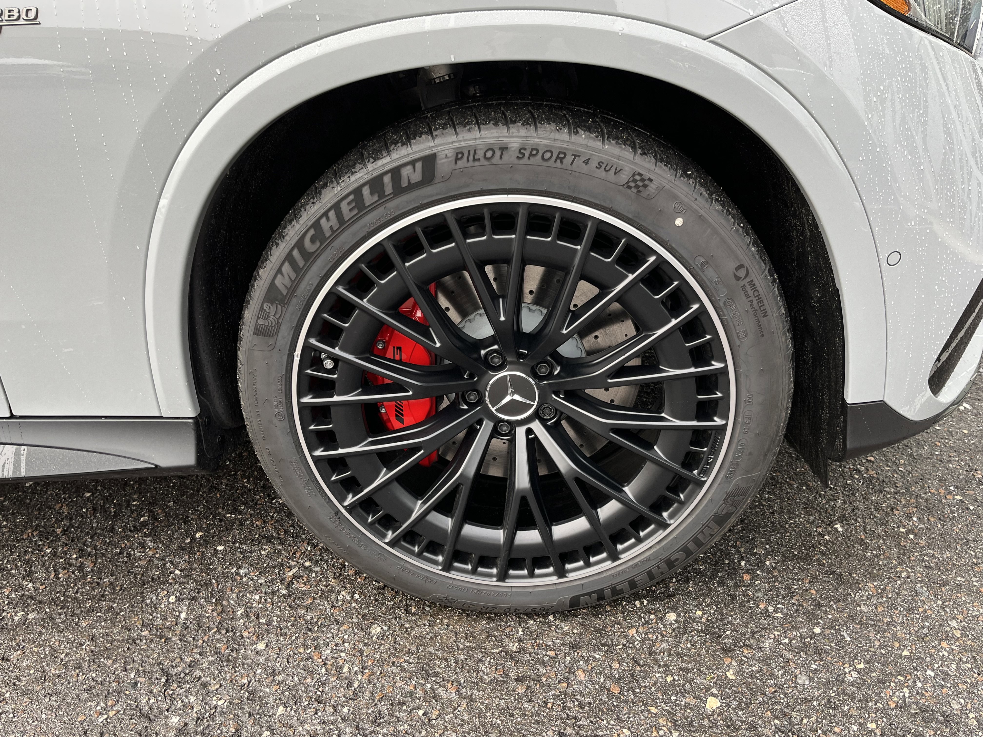 New 2026 MANUFAKTUR Alpine Grey Mercedes-Benz AMG® GLC 43 image 11