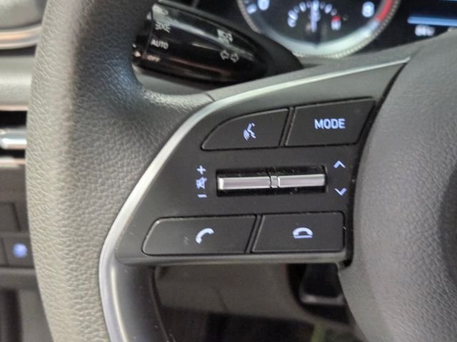 Used 2023 Black Hyundai SEL image 21