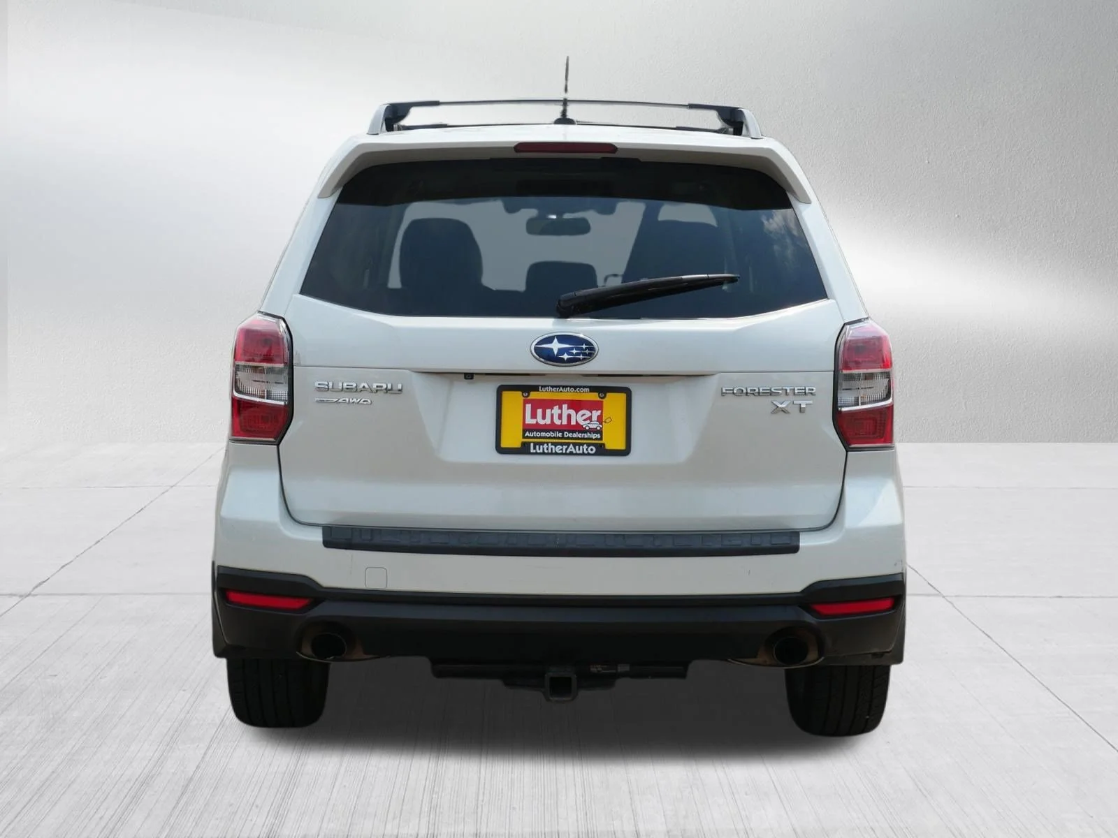 Used 2015 Satin White Pearl Subaru 2.0XT Touring image 6