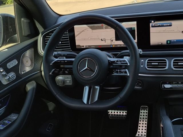 Certified Used 2025 Obsidian Black Metallic Mercedes-Benz GLS 580 image 21