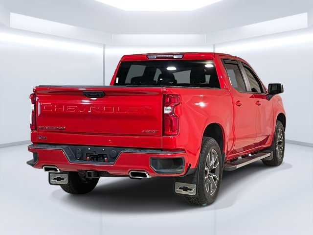Used 2023 Red Chevrolet RST image 7