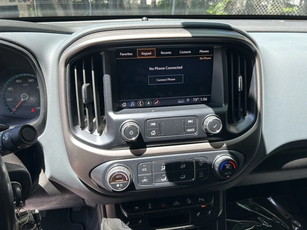 Used 2020 White Chevrolet Z71 image 17