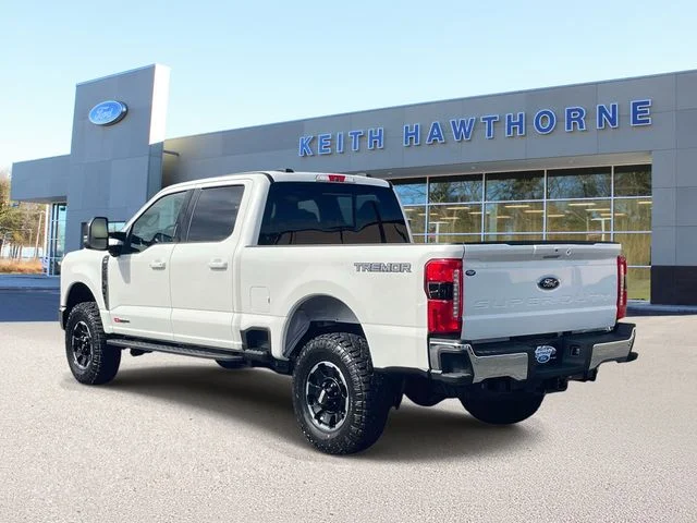 New 2026 Star White Metallic Tri-Coat Ford F-250® Lariat® image 4