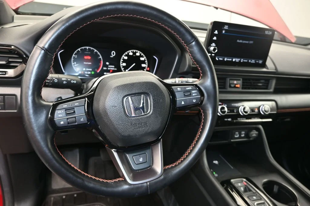 Certified Used 2025 Radiant Red Metallic II Honda TrailSport image 18