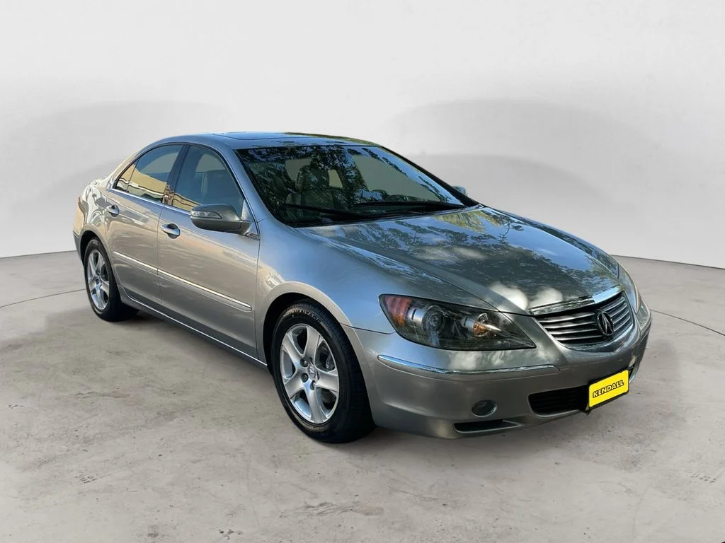 Used 2008 Silver Acura 3.5 image 3