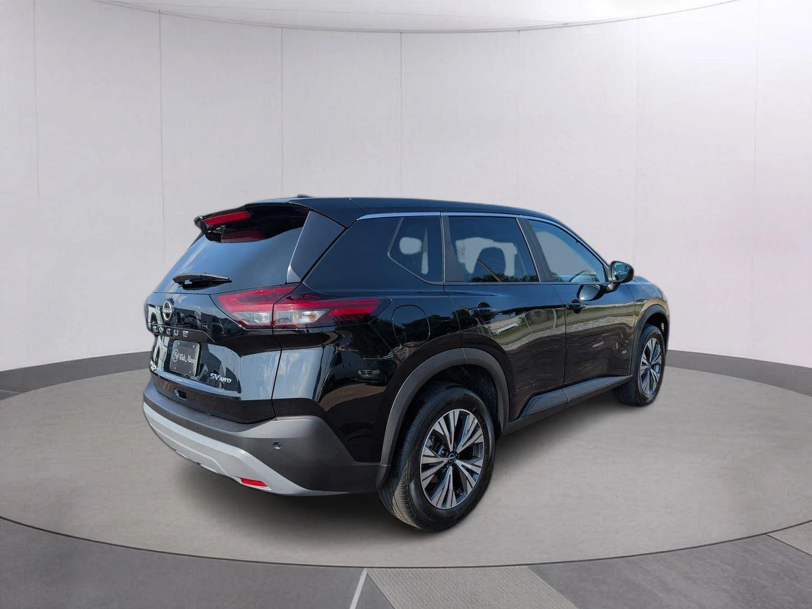 Used 2023 Super Black Nissan SV image 5