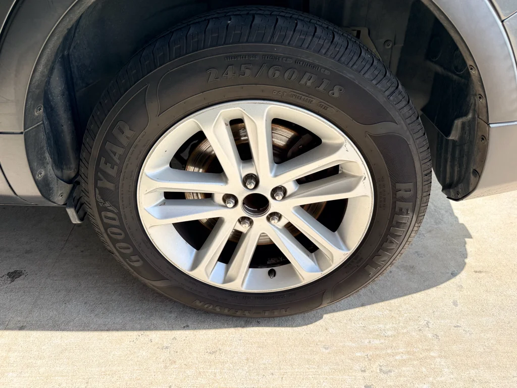 Used 2016 Magnetic Metallic Ford XLT image 25