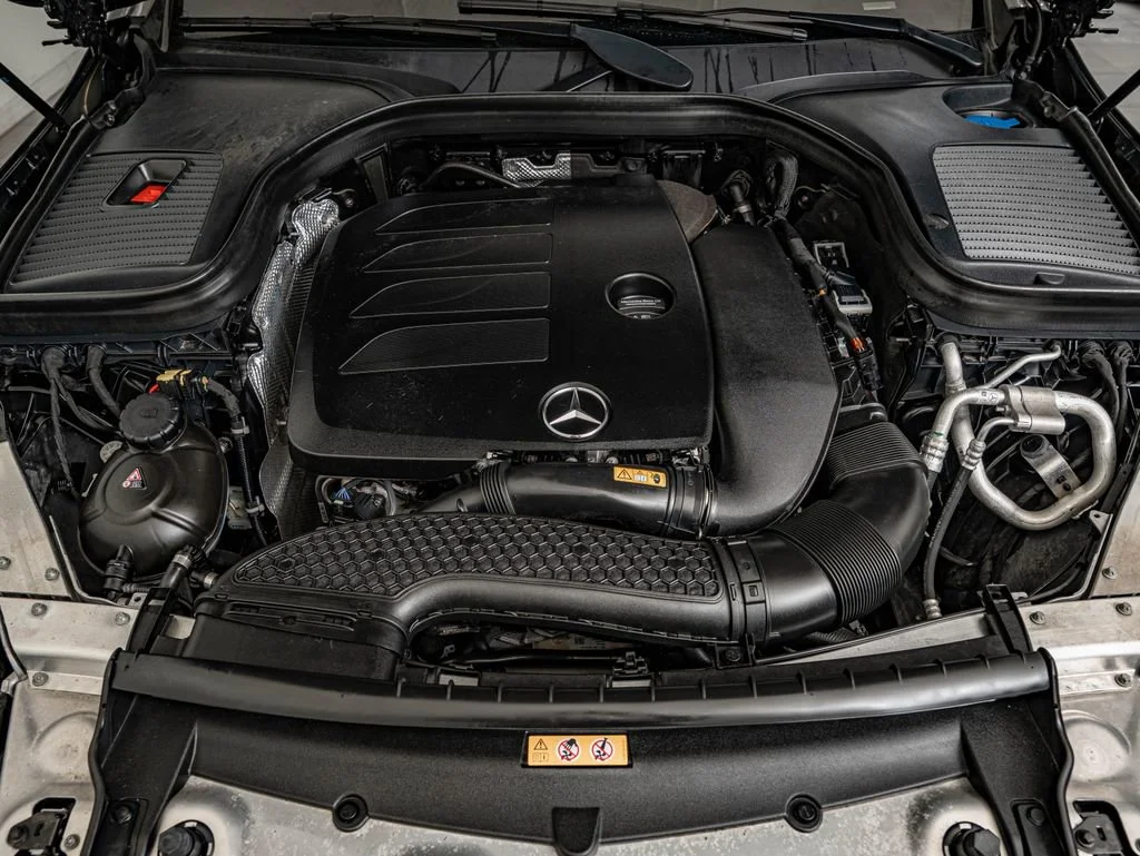 Used 2022 Black Mercedes-Benz GLC 300 image 37