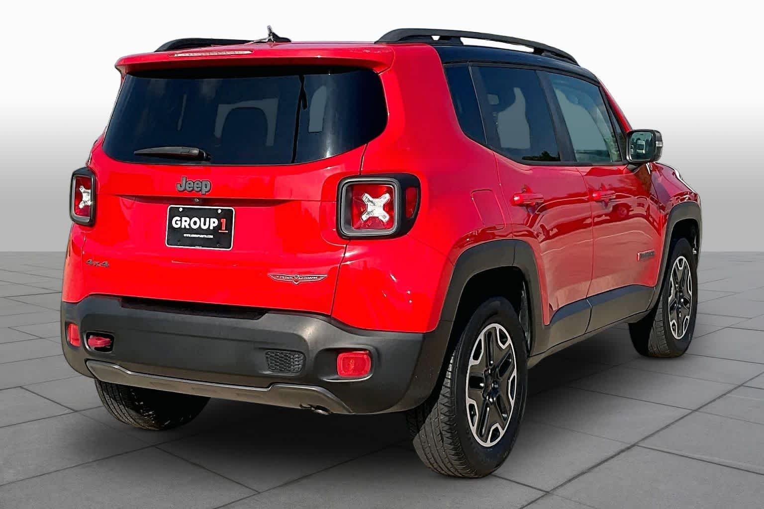 Used 2016 Colorado Red Jeep Trailhawk image 13